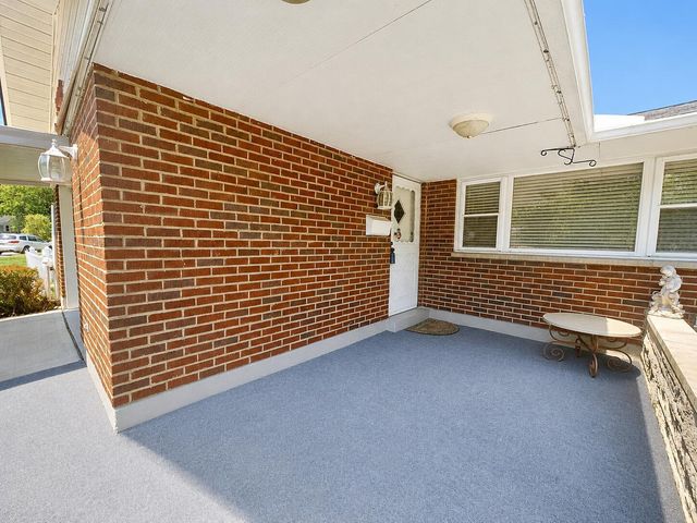 3700 Santiago Drive, Westerville, OH 43081