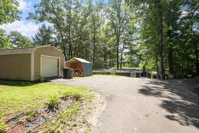 107 Island Rd, Lunenburg, MA 01462