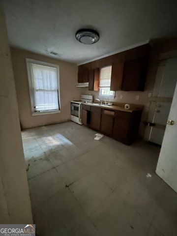221 Lilly Avenue, Macon, GA 31204