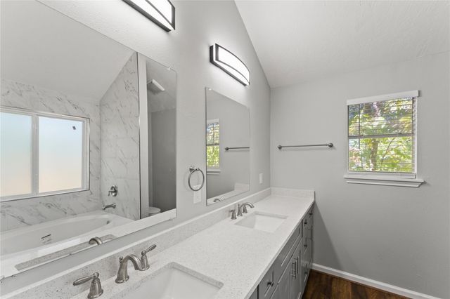 4826 Brooklawn Drive, Houston, TX 77066