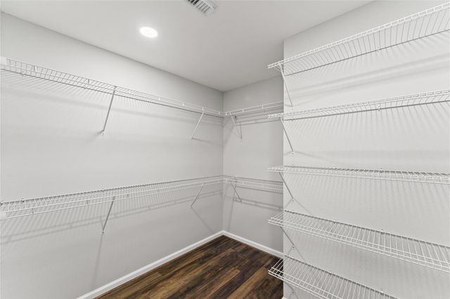 4826 Brooklawn Drive, Houston, TX 77066