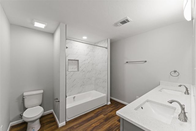 4826 Brooklawn Drive, Houston, TX 77066