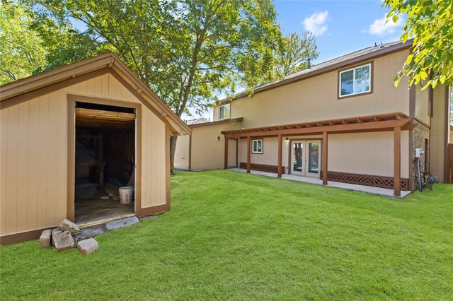 4826 Brooklawn Drive, Houston, TX 77066