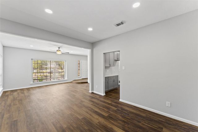 4826 Brooklawn Drive, Houston, TX 77066