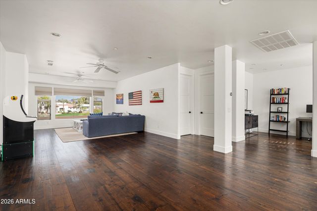 8646 E KRAIL Street, Scottsdale, AZ 85250