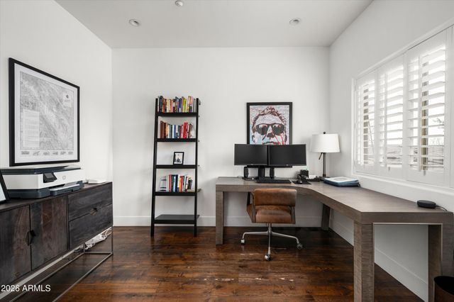 8646 E KRAIL Street, Scottsdale, AZ 85250