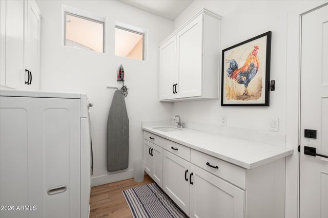 8646 E KRAIL Street, Scottsdale, AZ 85250