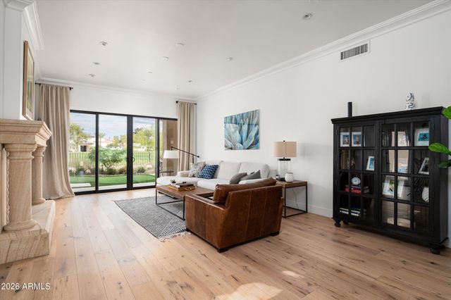 8646 E KRAIL Street, Scottsdale, AZ 85250