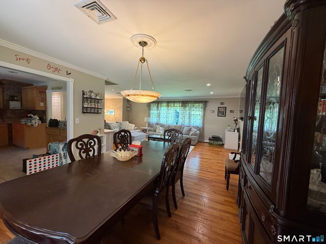 12 Briarwoods Terrace, Trumbull, CT 06611