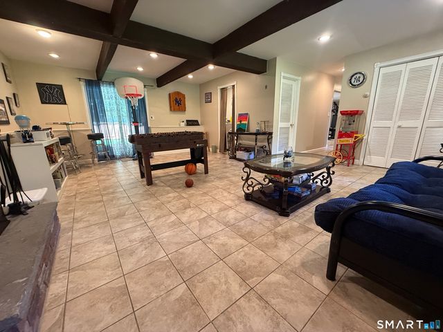 12 Briarwoods Terrace, Trumbull, CT 06611