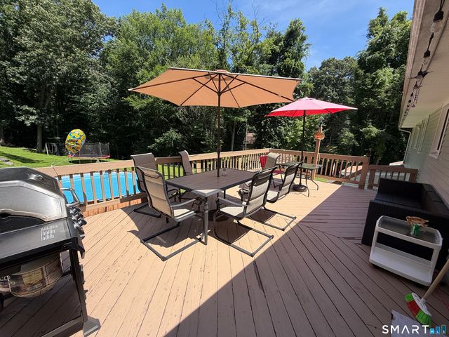 12 Briarwoods Terrace, Trumbull, CT 06611