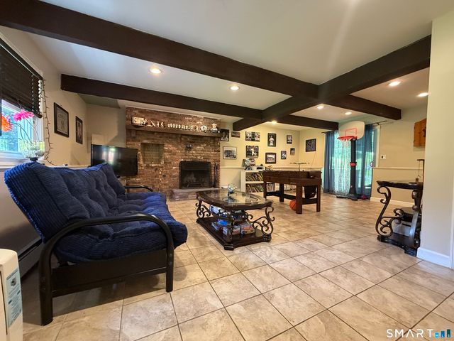 12 Briarwoods Terrace, Trumbull, CT 06611