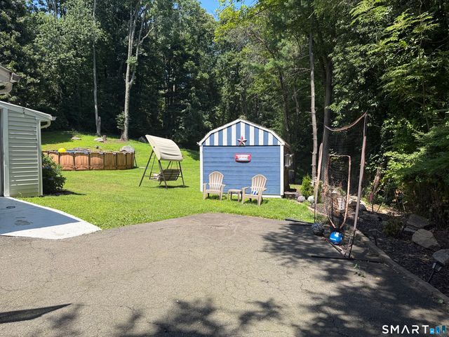 12 Briarwoods Terrace, Trumbull, CT 06611