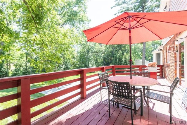 1215 Carriage Drive, Aurora, NY 14052