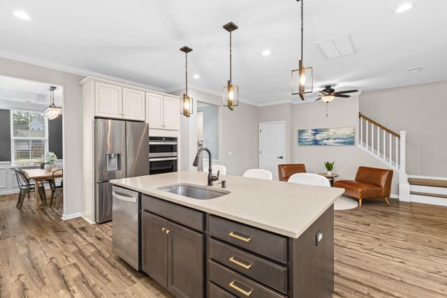 2073 Kemmerlin Street, Johns Island, SC 29455