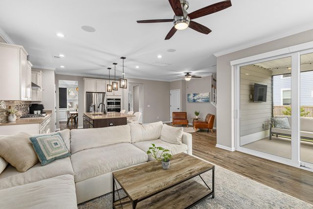 2073 Kemmerlin Street, Johns Island, SC 29455