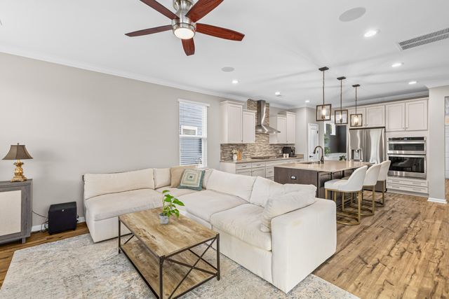 2073 Kemmerlin Street, Johns Island, SC 29455