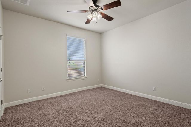 706 Harwood DR, San Marcos, TX 78666