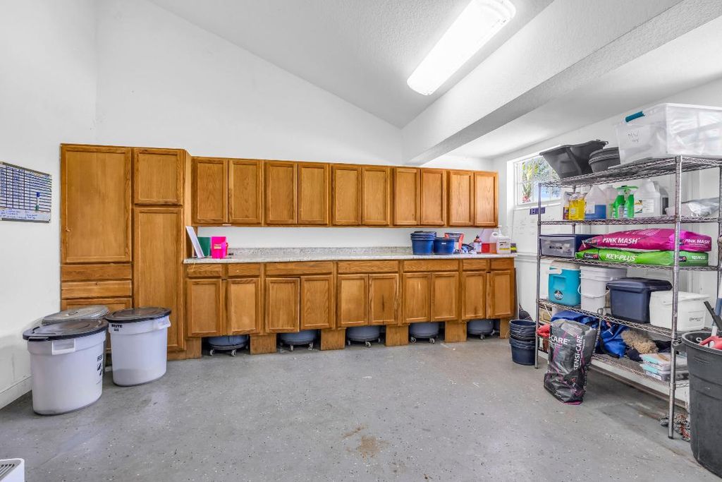 Image 14 of property listing at 13220 55th Street S, Wellington, FL 33449