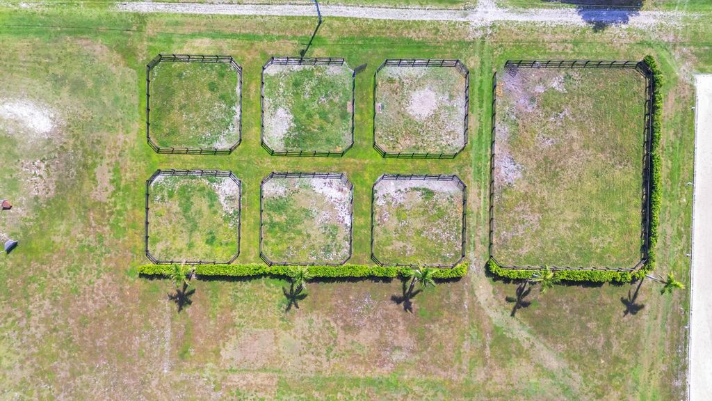 Image 29 of property listing at 13220 55th Street S, Wellington, FL 33449