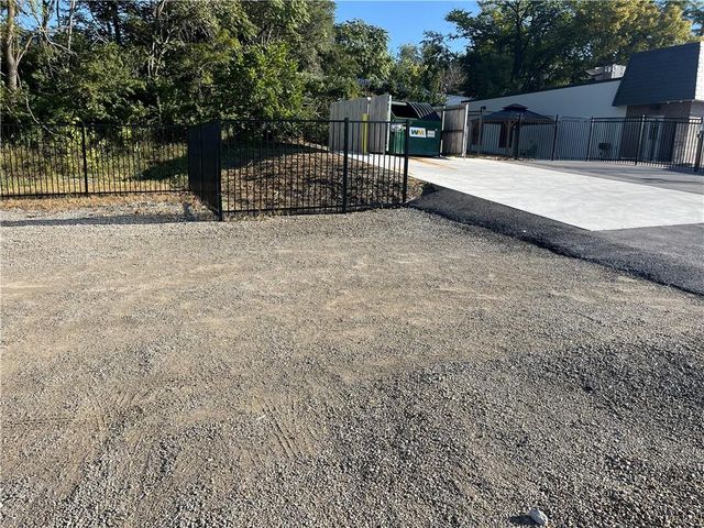 6406 E 87th Street, Kansas City, MO 64138