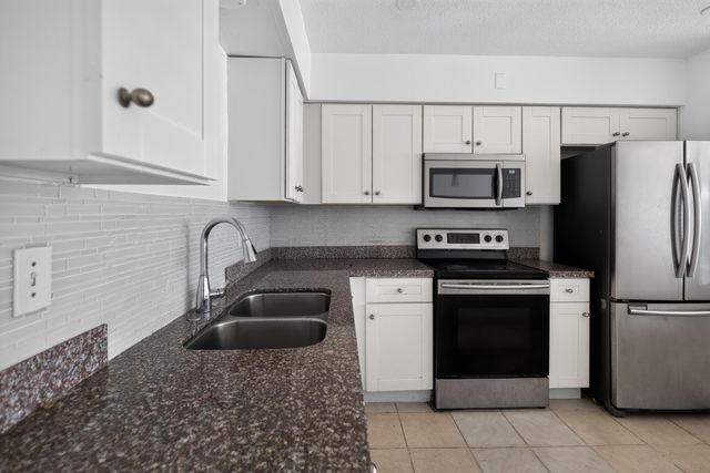 5845 ARTHUR Street, Hollywood, FL 33021