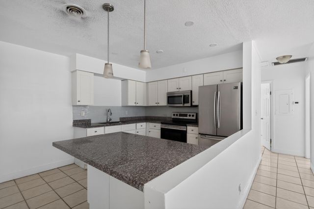 5845 ARTHUR Street, Hollywood, FL 33021