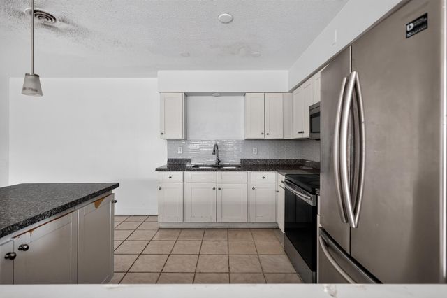 5845 ARTHUR Street, Hollywood, FL 33021