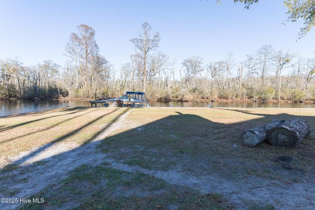 107 Knotline Road, New Bern, NC 28562