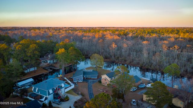 107 Knotline Road, New Bern, NC 28562