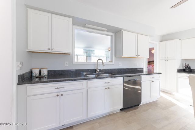 107 Knotline Road, New Bern, NC 28562