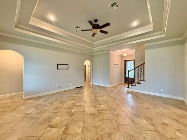 177 Sterling Ridge Drive, Nederland, TX 77627