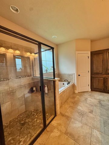 177 Sterling Ridge Drive, Nederland, TX 77627