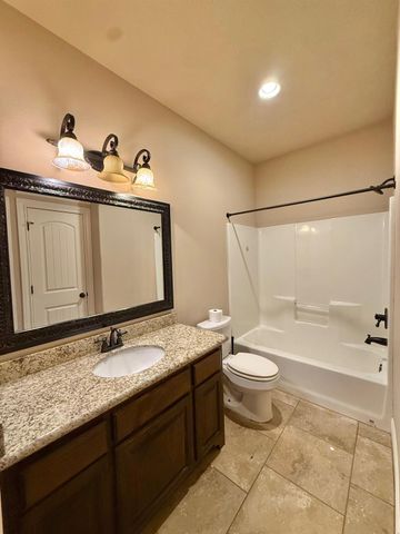 177 Sterling Ridge Drive, Nederland, TX 77627