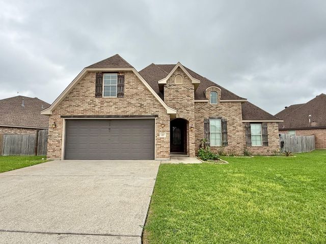 177 Sterling Ridge Drive, Nederland, TX 77627