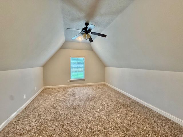 177 Sterling Ridge Drive, Nederland, TX 77627