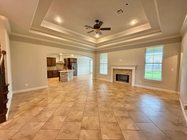 177 Sterling Ridge Drive, Nederland, TX 77627