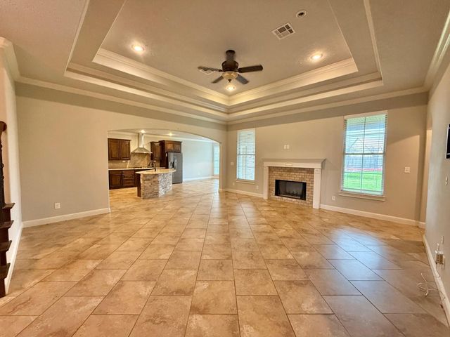 177 Sterling Ridge Drive, Nederland, TX 77627