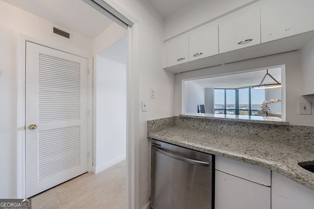 2870 Pharr Court South NW 2602, Atlanta, GA 30305