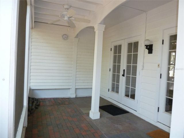 3302 W VILLA ROSA STREET, Tampa, FL 33611
