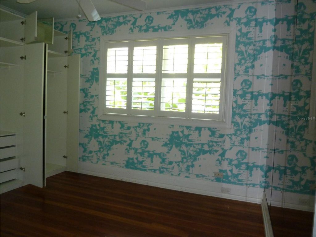 Image 27 of property listing at 3302 W VILLA ROSA STREET, Tampa, FL 33611