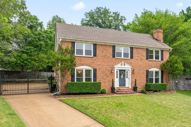 150 LEAF TRAIL CT, Memphis, TN 38018