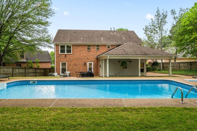 150 LEAF TRAIL CT, Memphis, TN 38018