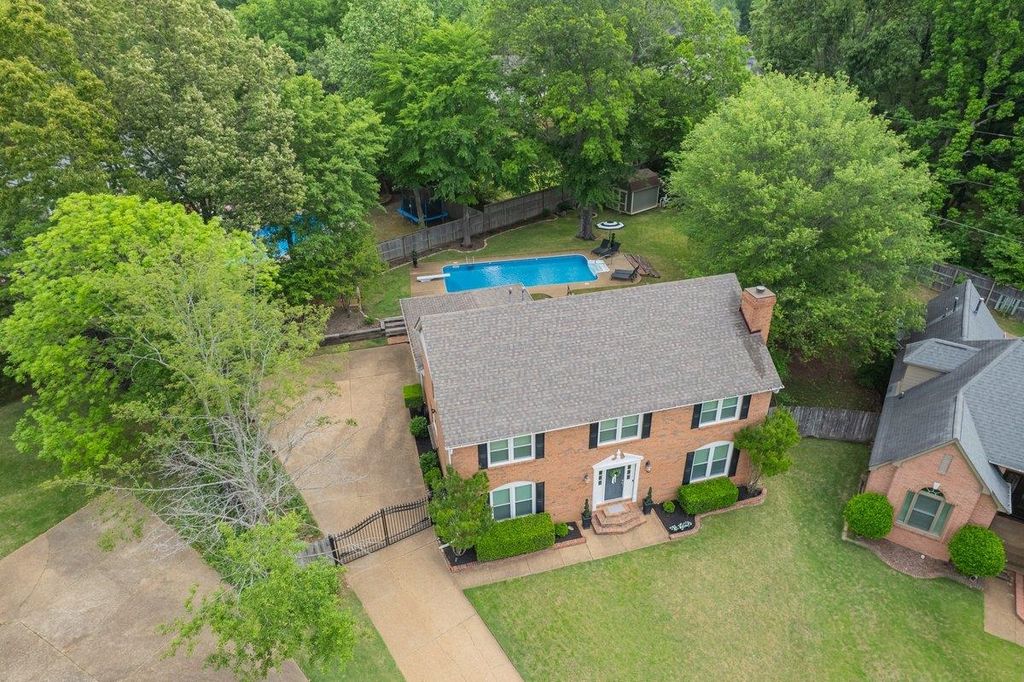 150 LEAF TRAIL CT, Memphis, TN 38018