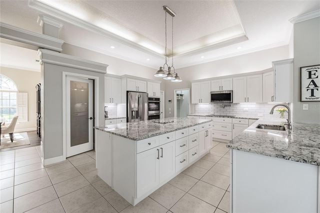 1221 VISTA HILLS DRIVE, Lakeland, FL 33813
