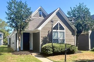 1360 ISLAND TOWN DR, Memphis, TN 38103