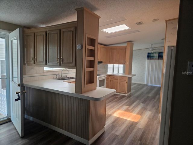 3224 MANATEE ROAD, Tavares, FL 32778