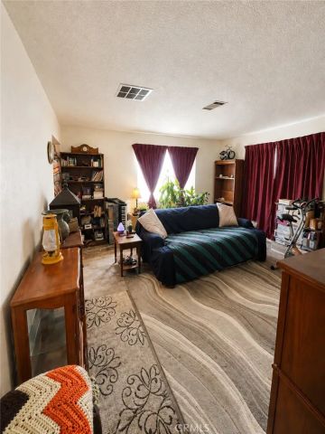 36363 Serra, Hinkley, CA 92347