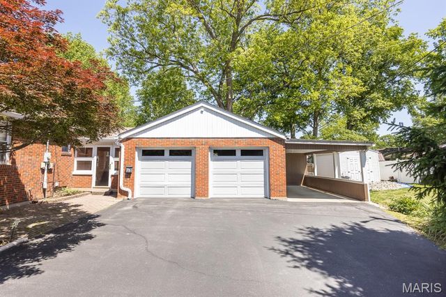 402 N 6th Street, Mascoutah, IL 62258