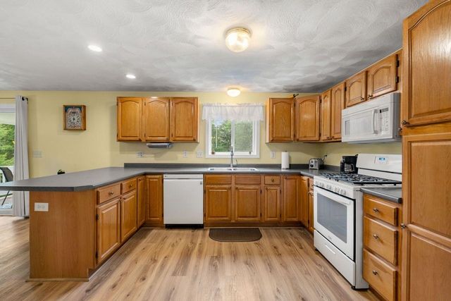 496 Loudon Road, Pittsfield, NH 03263
